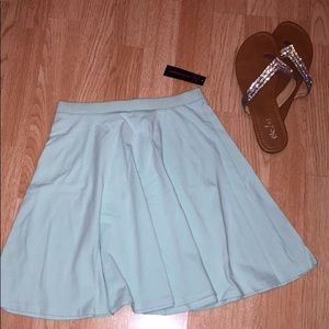 Adorable MINT blue skater skirt Xs NWT!!